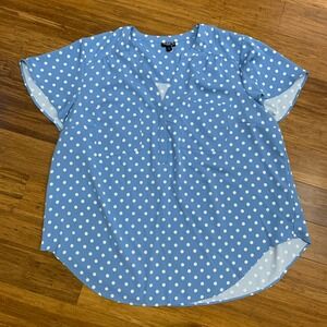 Torrid Harper Blue White Polka Dot V Neck Short Sleeve Womens Top Size 1X Blouse